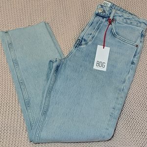 BDG SLIM STRAIGHT-LEG JEANS